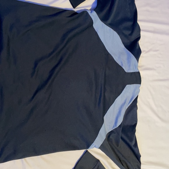 Under Armour medium black and grey hoodie - Picture 3 of 4